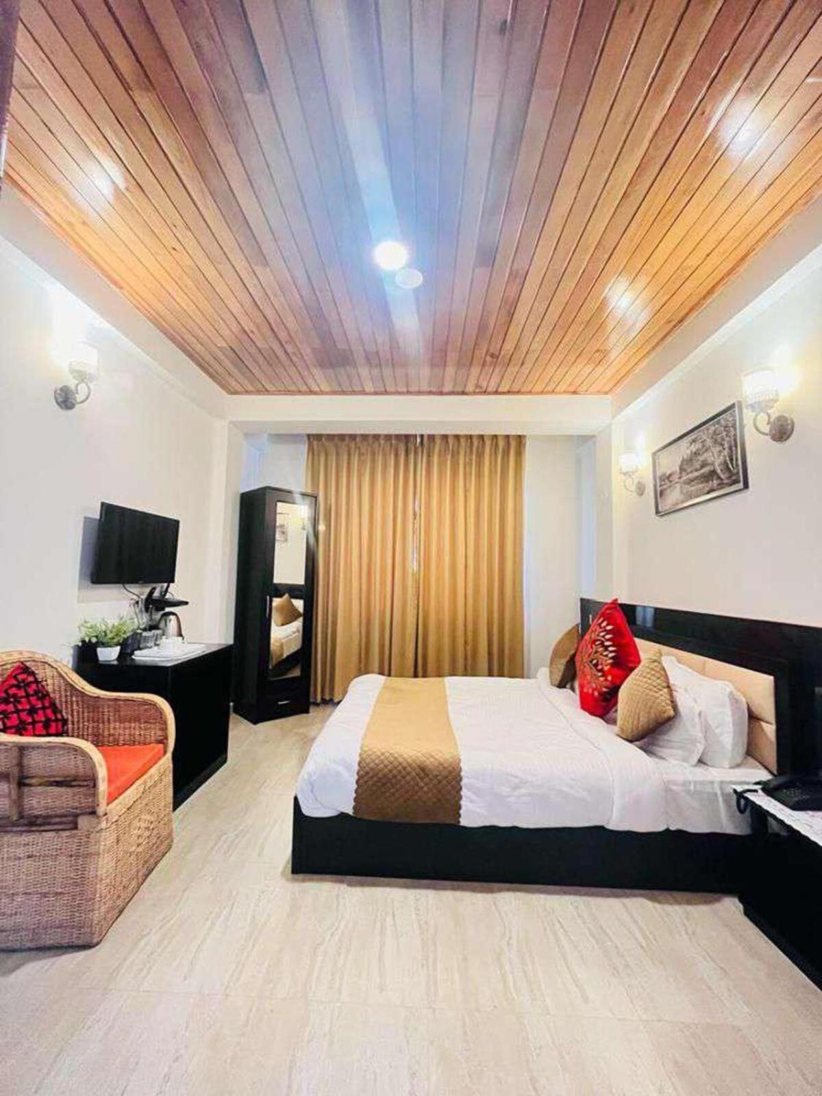 Maplewood Hotel & Spa Gangtok Exterior photo