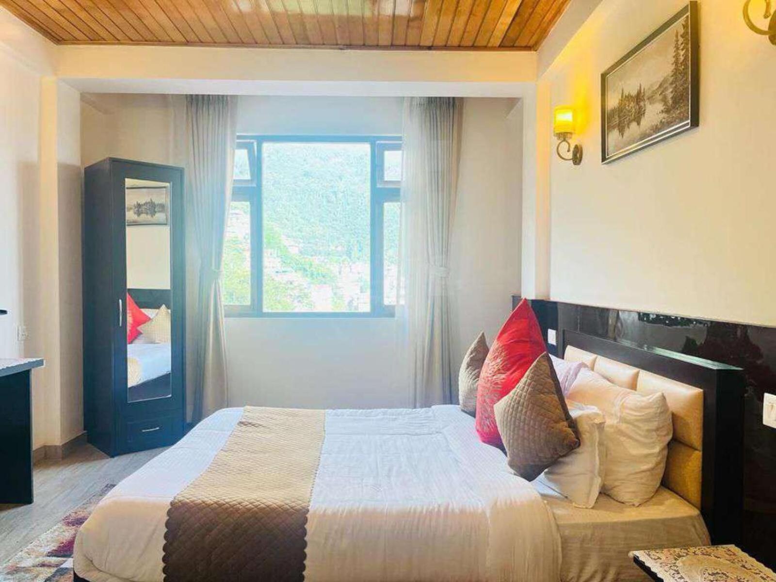 Maplewood Hotel & Spa Gangtok Exterior photo