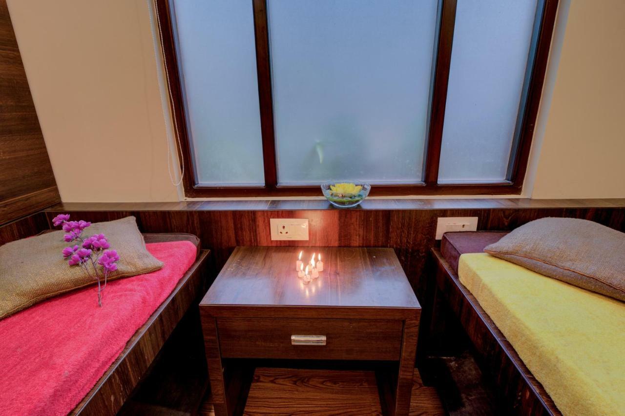 Maplewood Hotel & Spa Gangtok Exterior photo